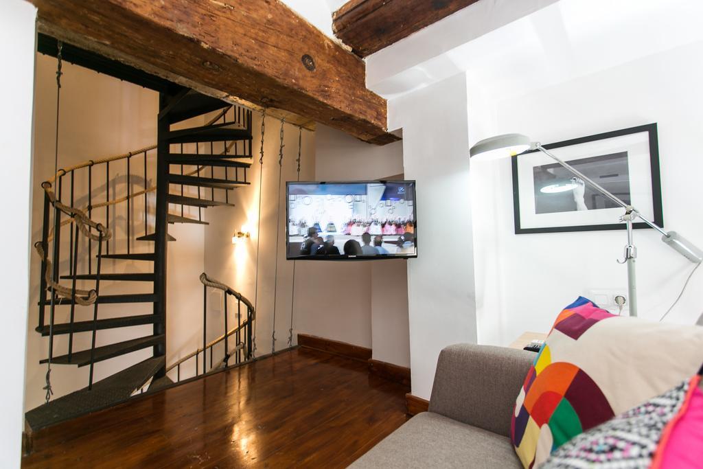 Bubuflats / Mercat Apartamento *