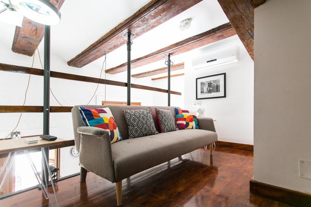 Bubuflats / Mercat Apartamento *