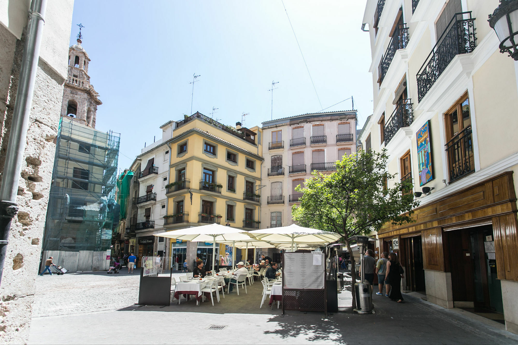 Bubuflats / Mercat Walencja